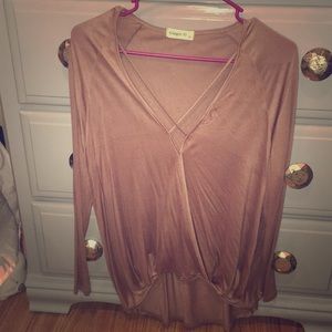 Crossed cleavage long sleeve top